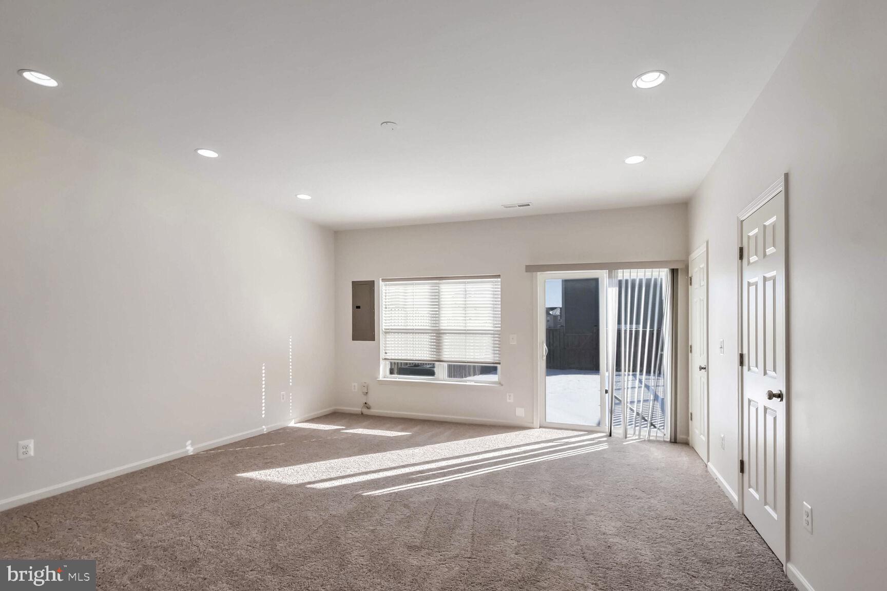 SNOWDEN BRIDGE - Residential Lease