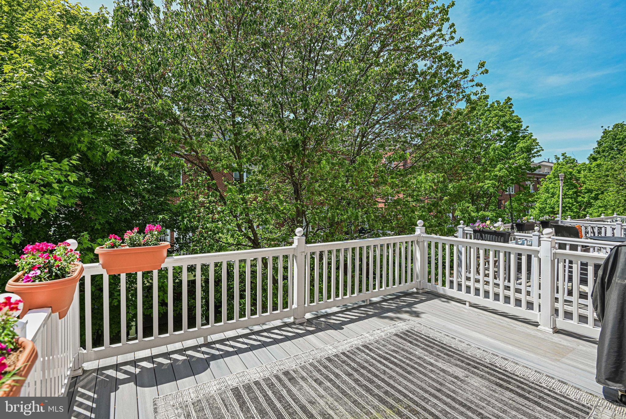 WEST MARKET - Residential