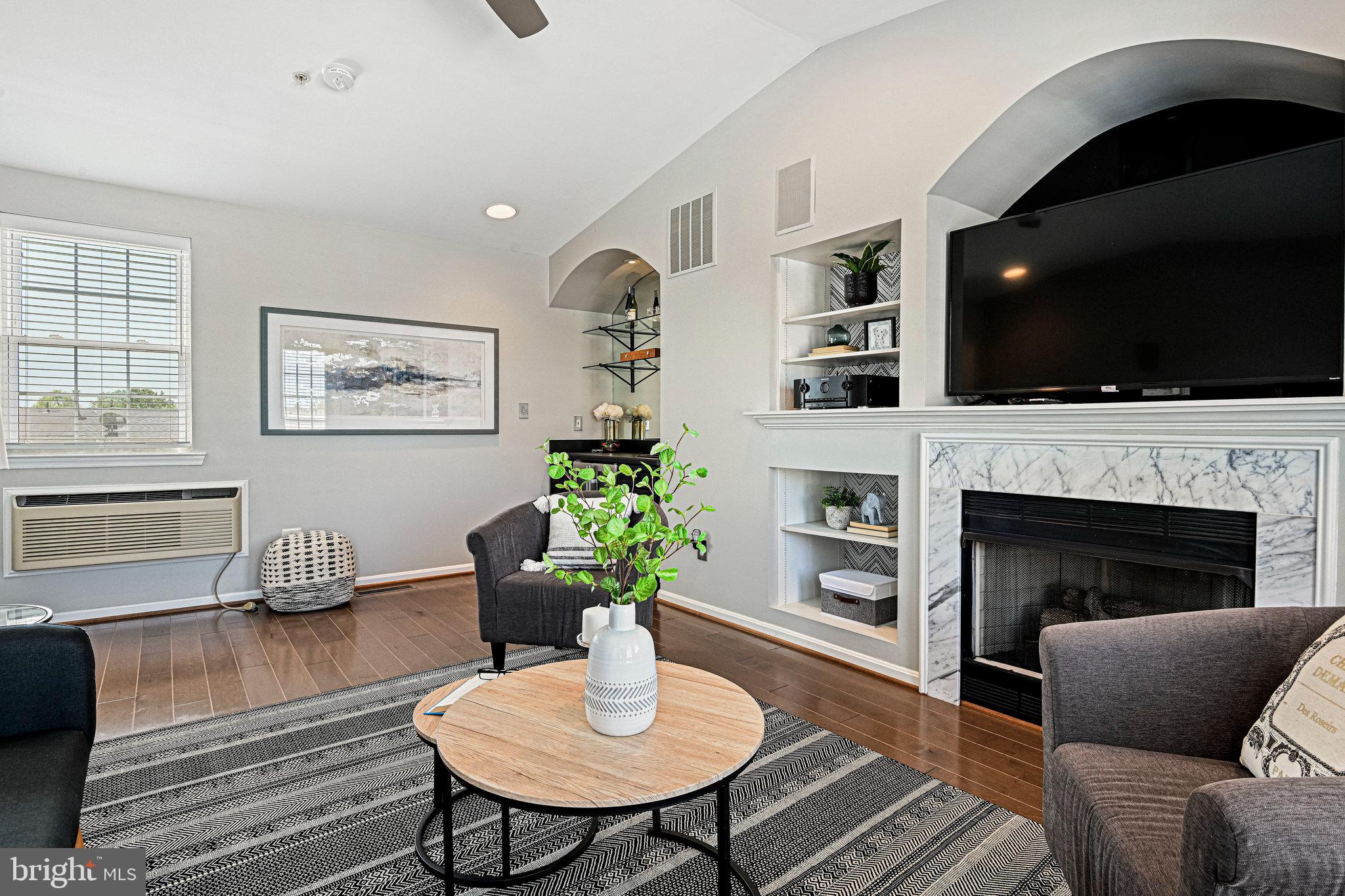 WEST MARKET - Residential