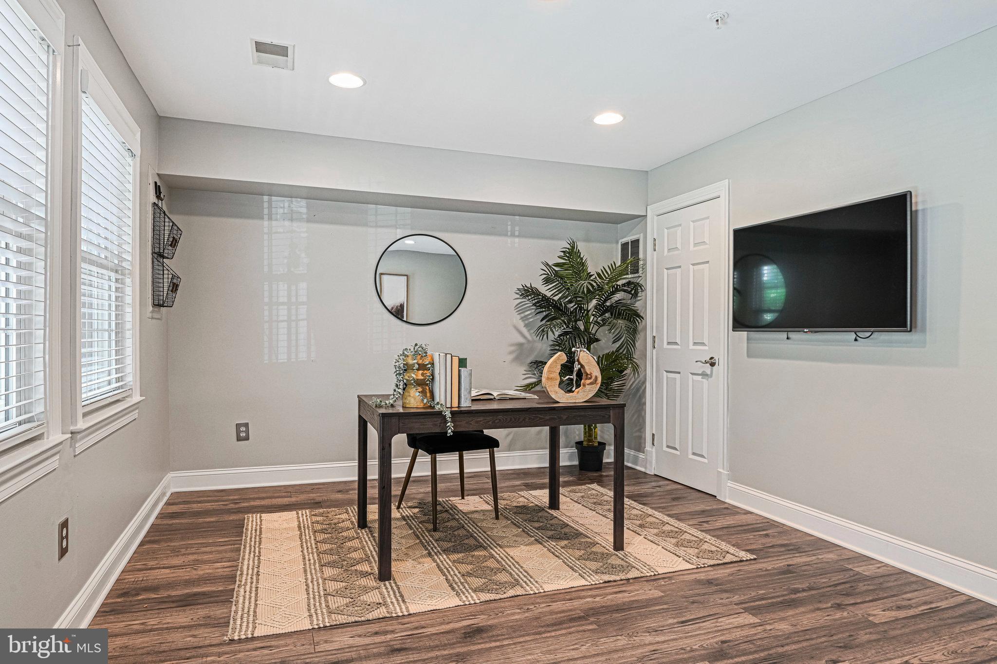 WEST MARKET - Residential