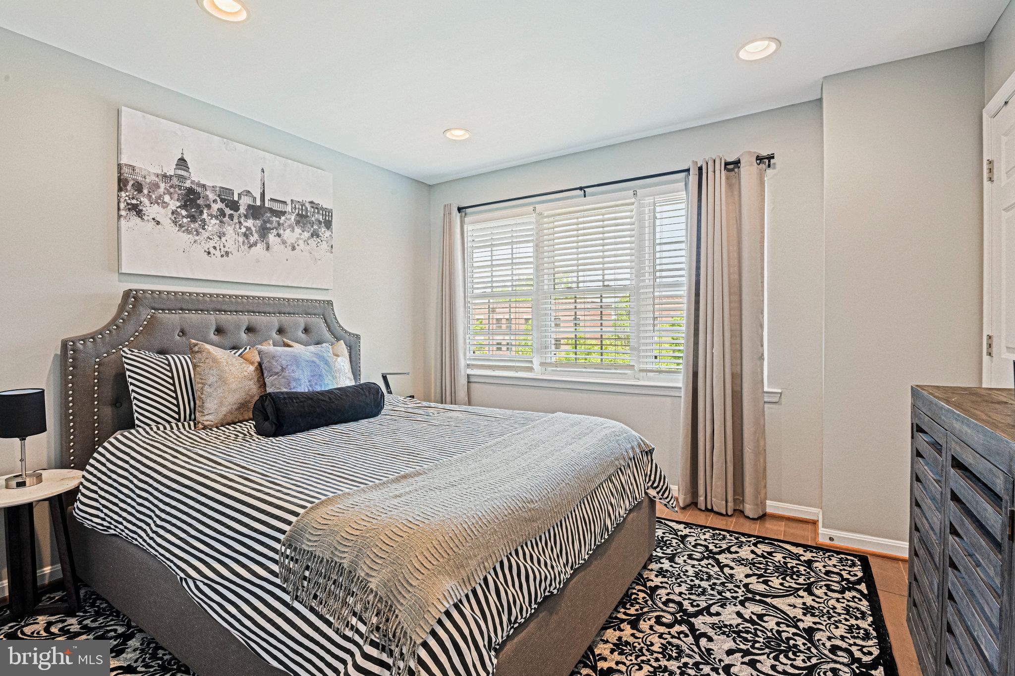 WEST MARKET - Residential