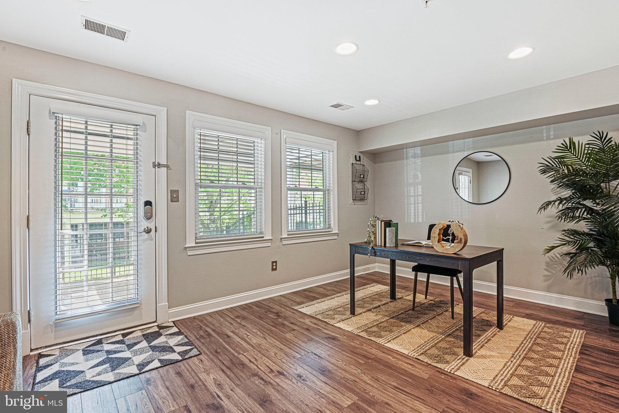 WEST MARKET - Residential