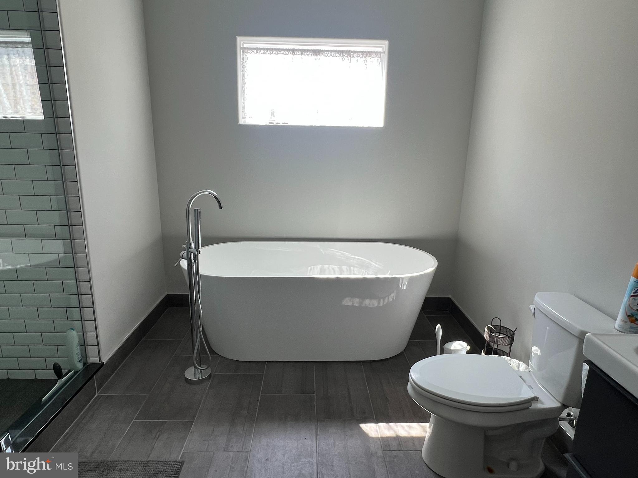 GRAYS FERRY - Residential Lease