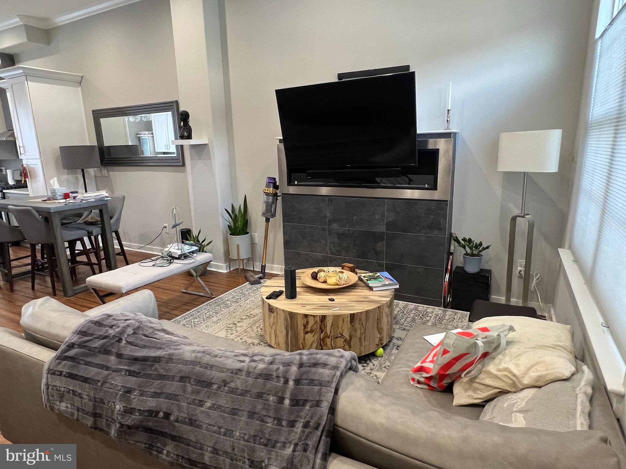 GRAYS FERRY - Residential Lease