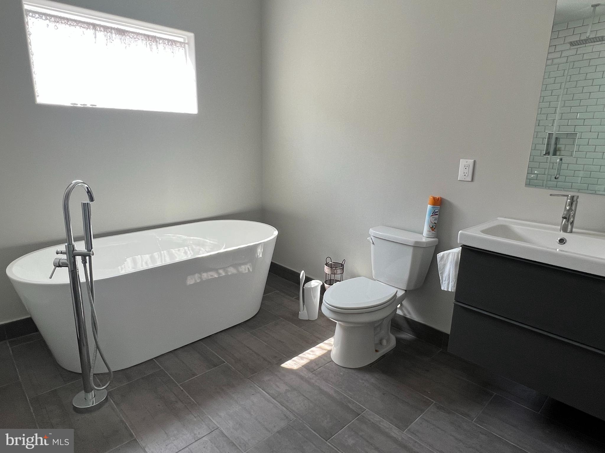 GRAYS FERRY - Residential Lease