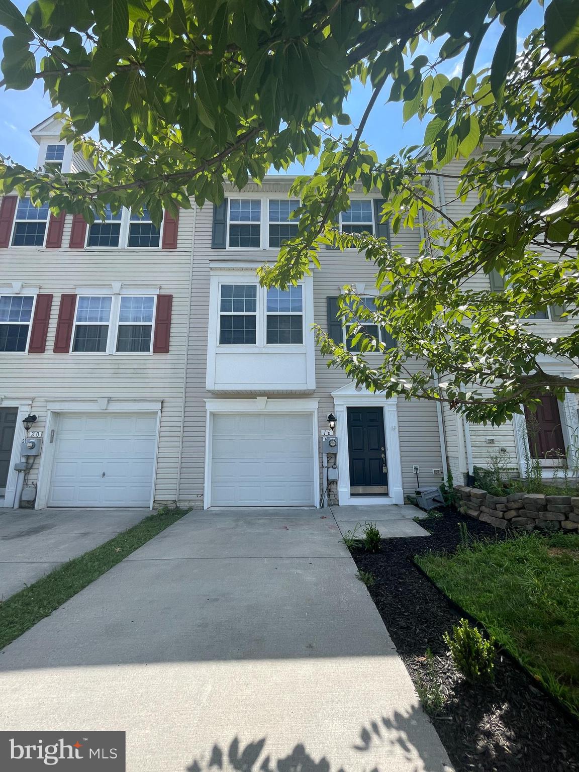 RIVERSIDE VILLAGES - Residential Lease