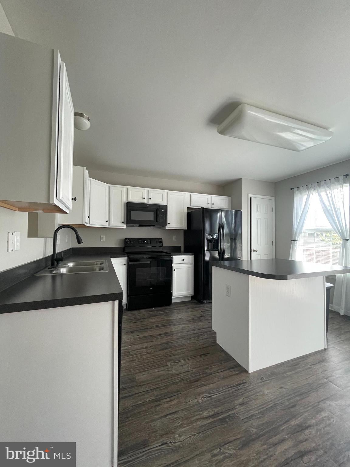 RIVERSIDE VILLAGES - Residential Lease