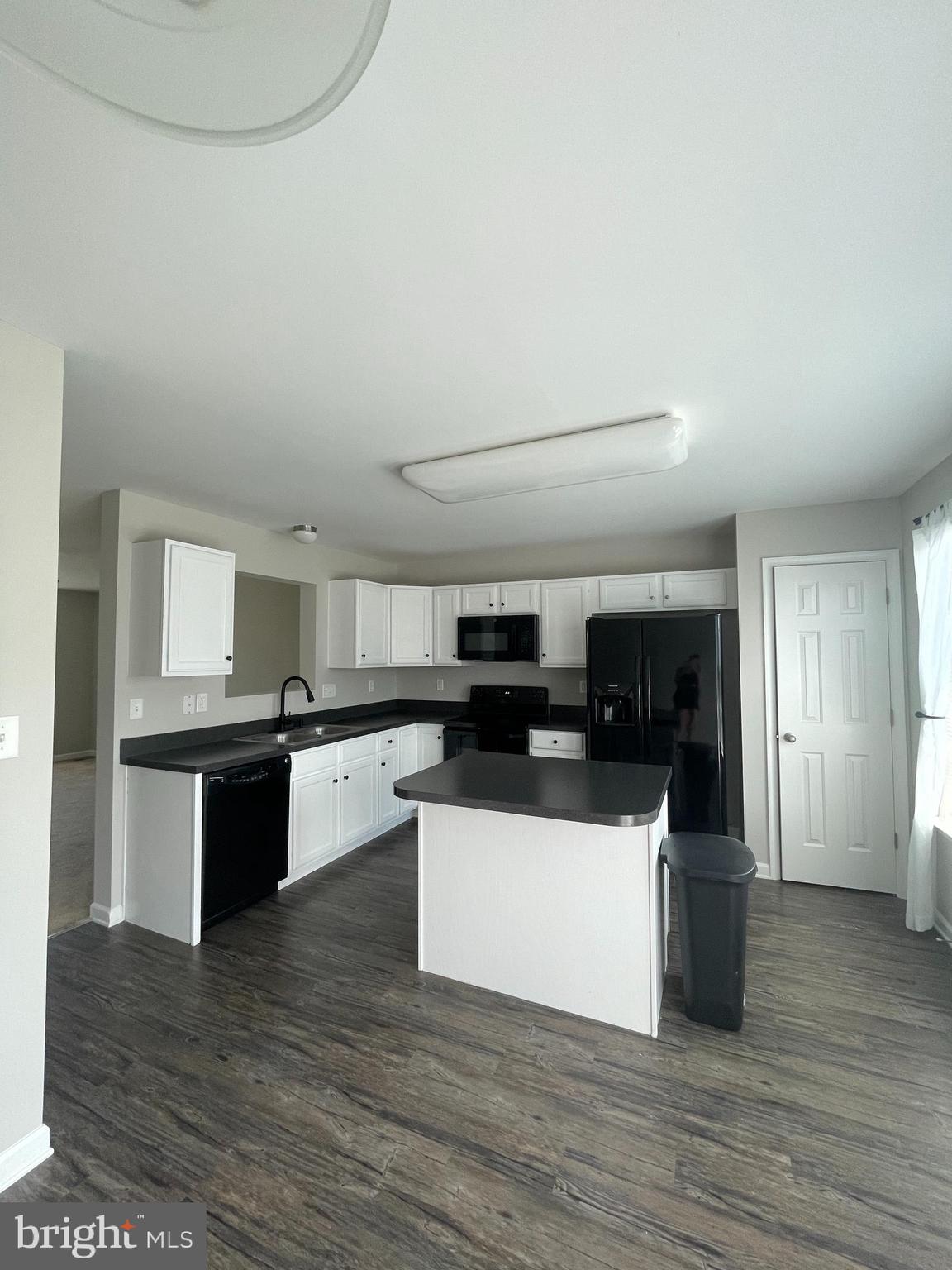 RIVERSIDE VILLAGES - Residential Lease