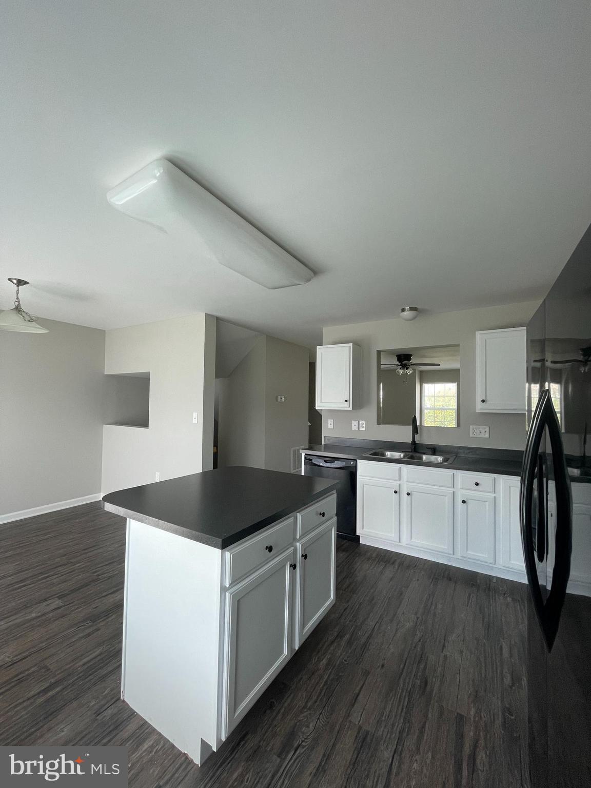 RIVERSIDE VILLAGES - Residential Lease