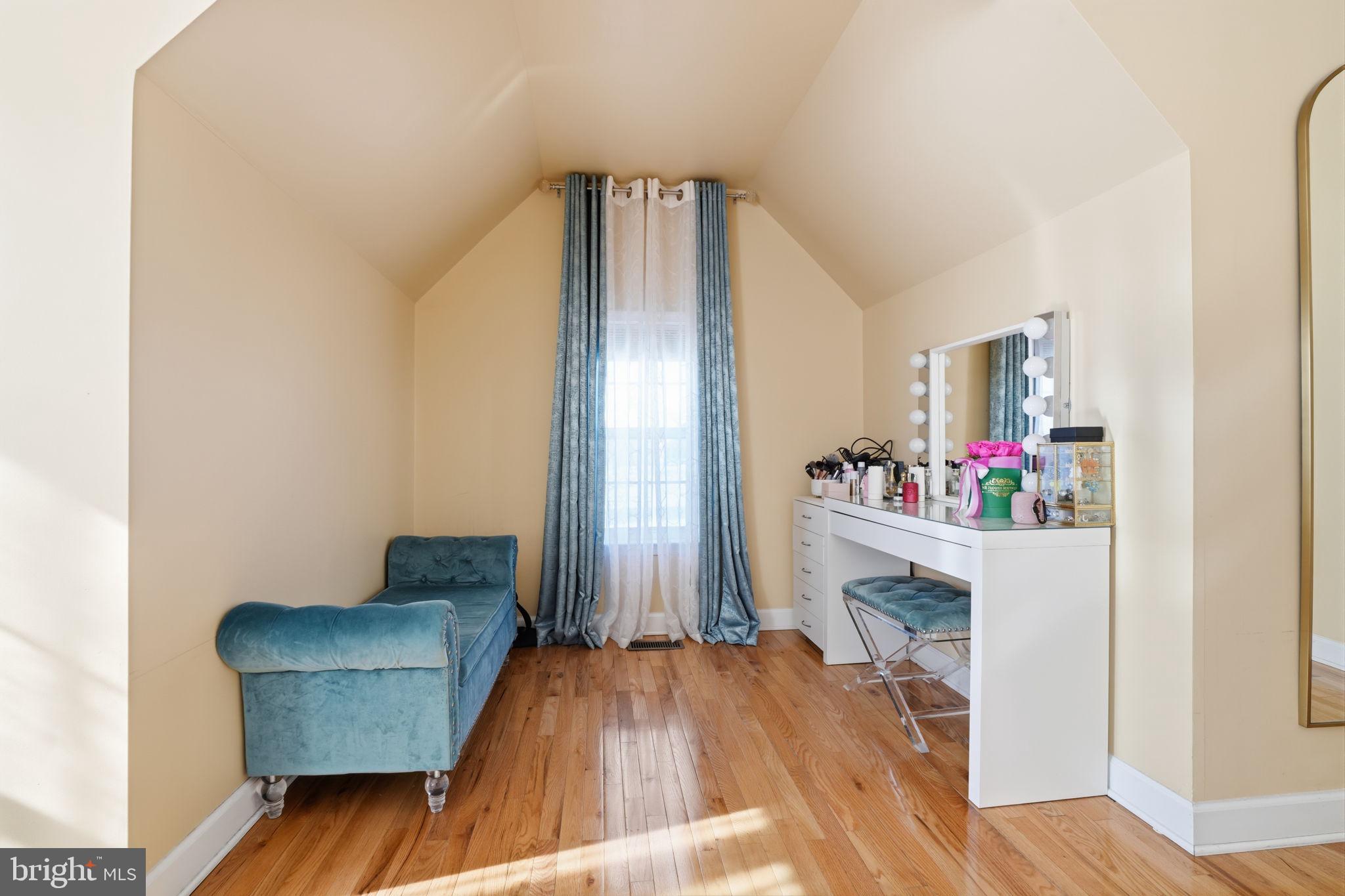 BELMONT RIDGE - Residential