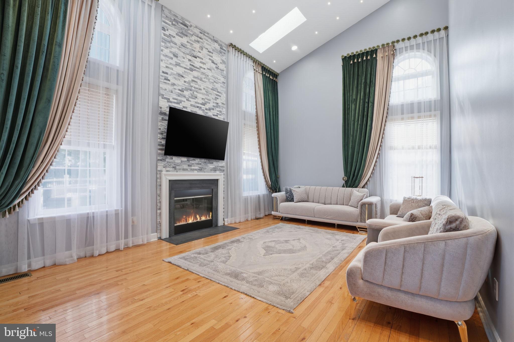 BELMONT RIDGE - Residential