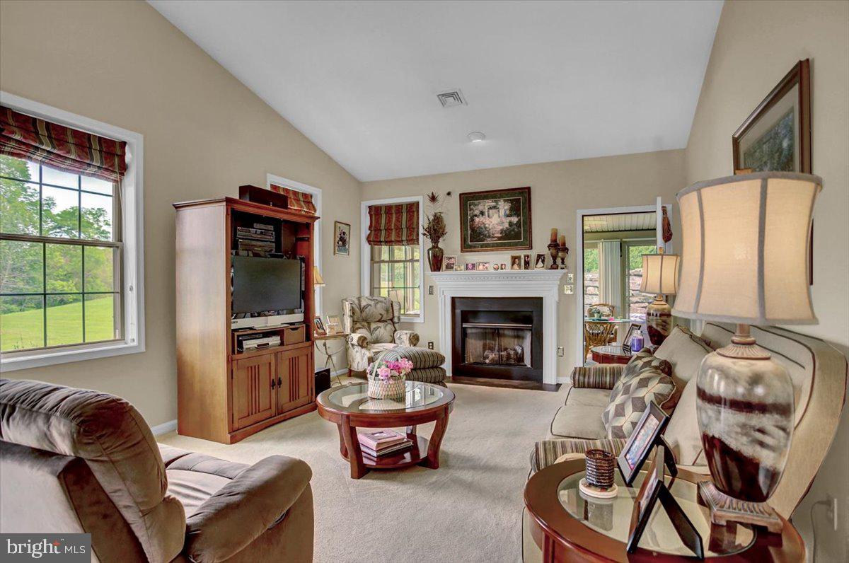 DEER RUN - Residential