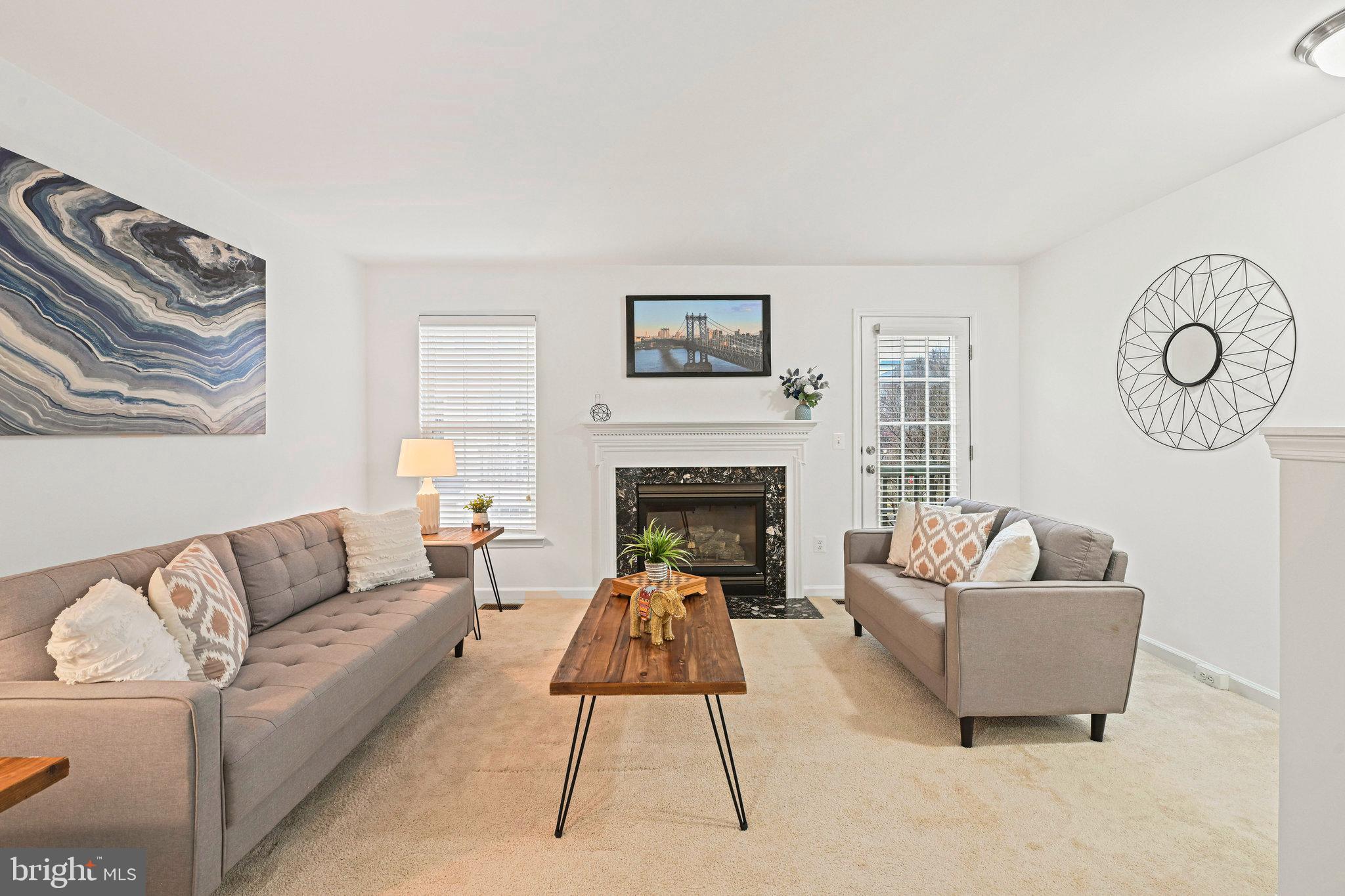 CEDAR LAKES - Residential