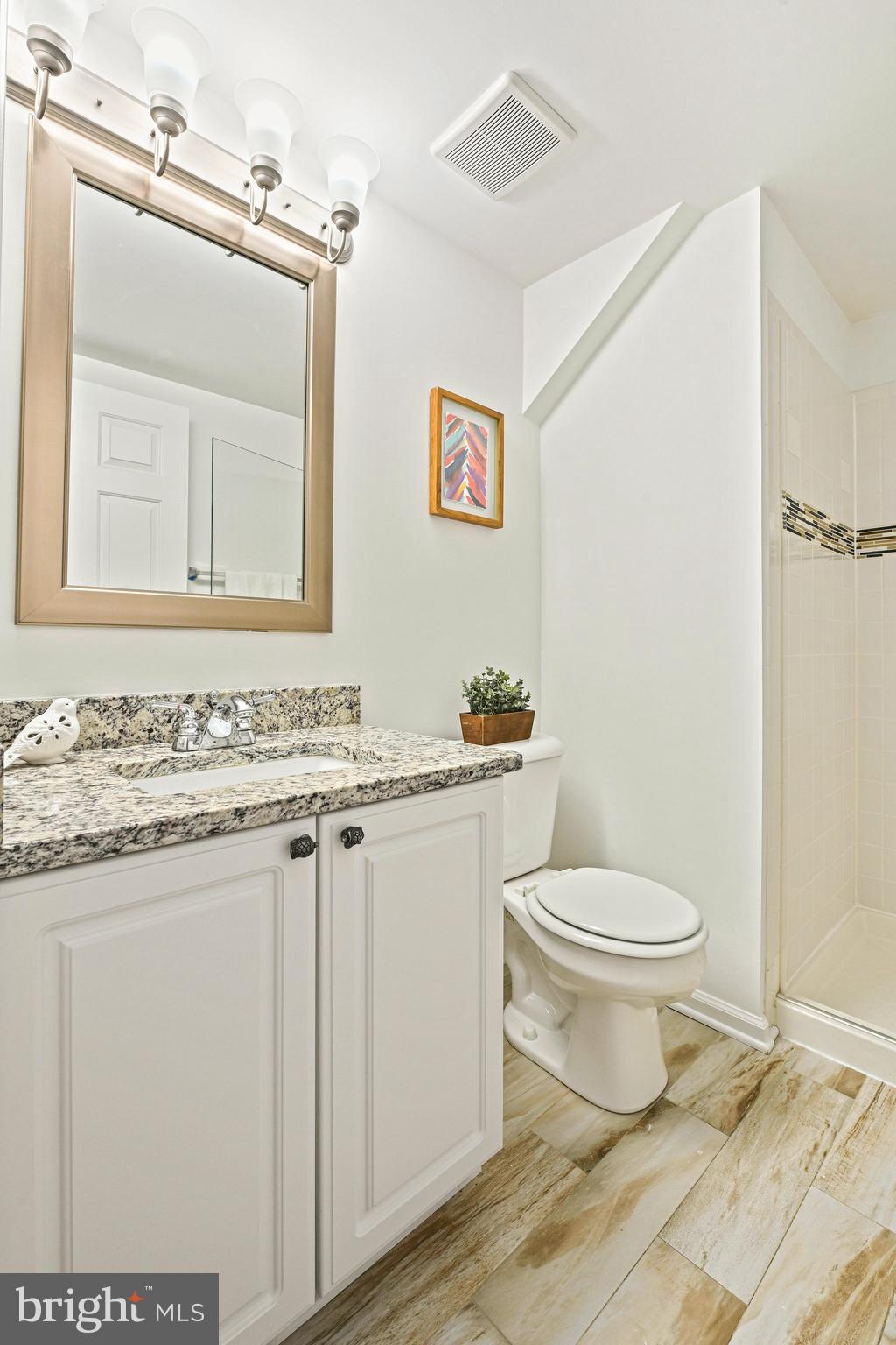 CEDAR LAKES - Residential