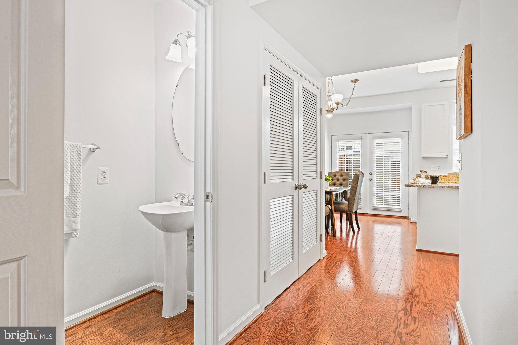 CEDAR LAKES - Residential