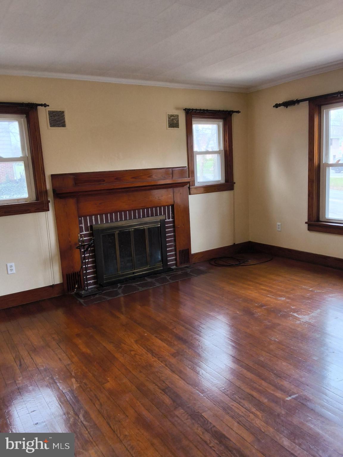 COLONIAL PARK - Residential