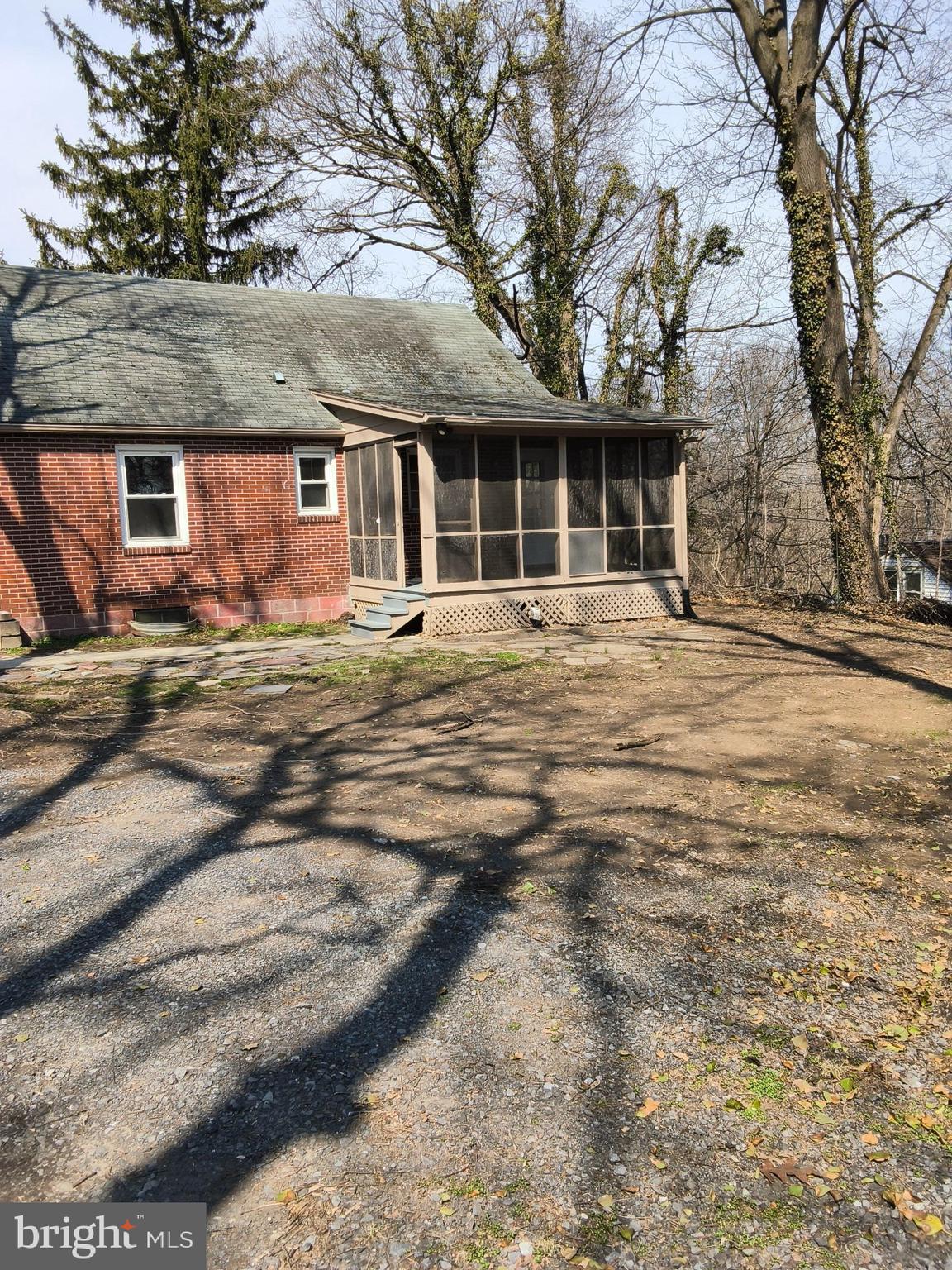 COLONIAL PARK - Residential