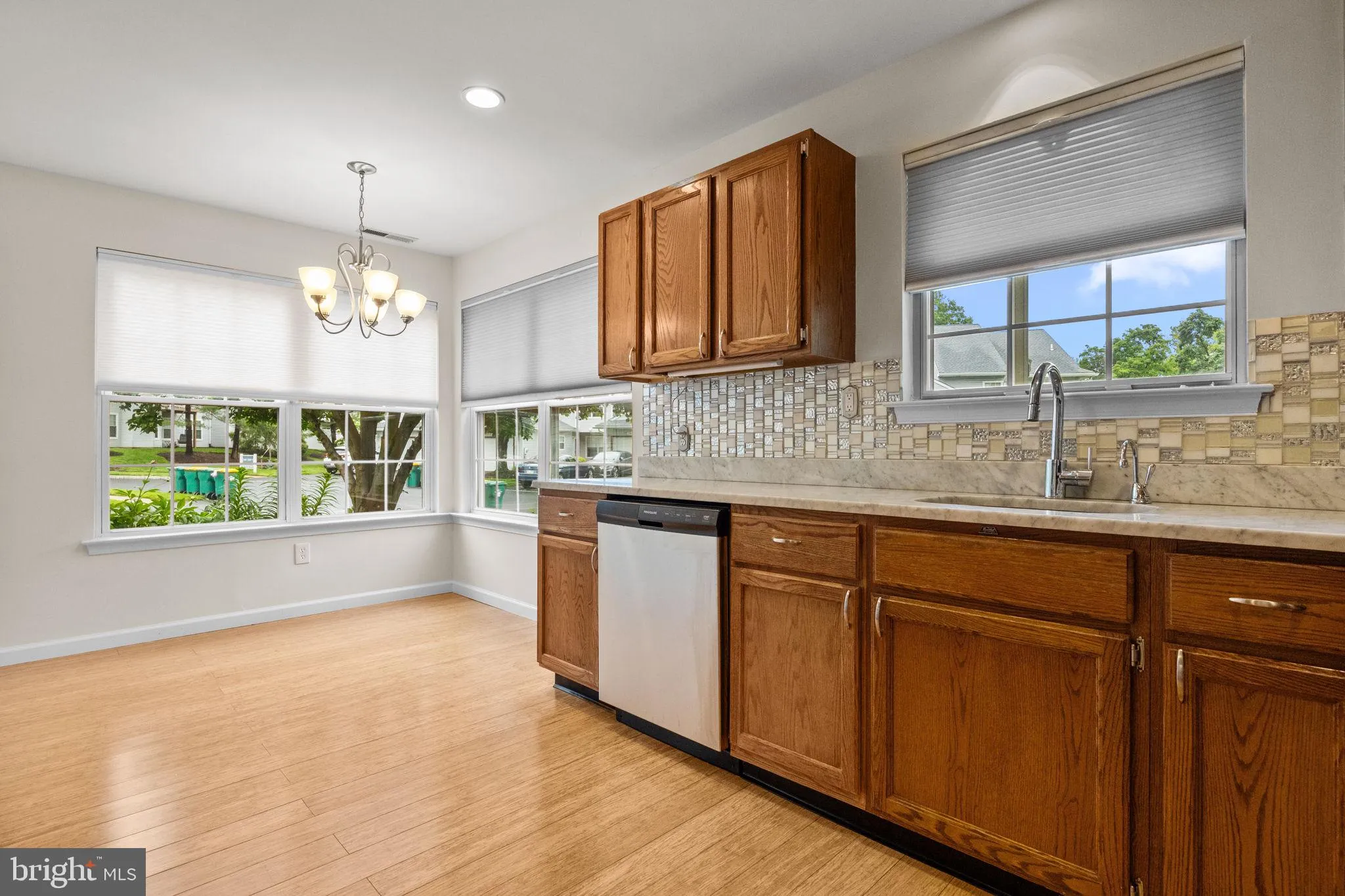 Yardley, Pennsylvania 19067, United States, 2 Bedrooms Bedrooms, ,2 BathroomsBathrooms,Residential,Active,136721