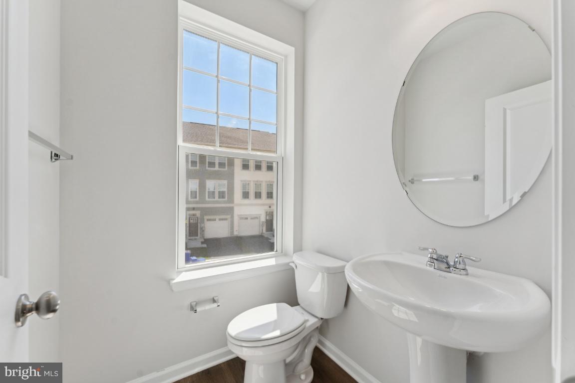 DAMASCUS VILLAGE - Residential