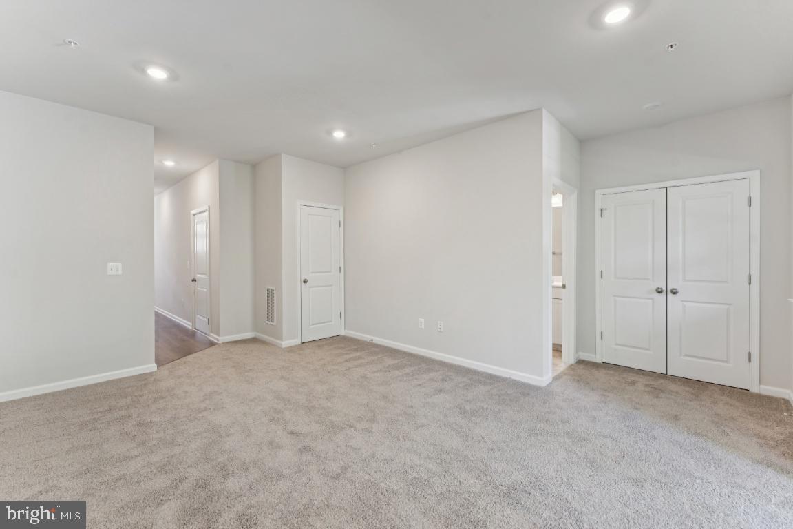 26458 SIR JAMIE TERRACE