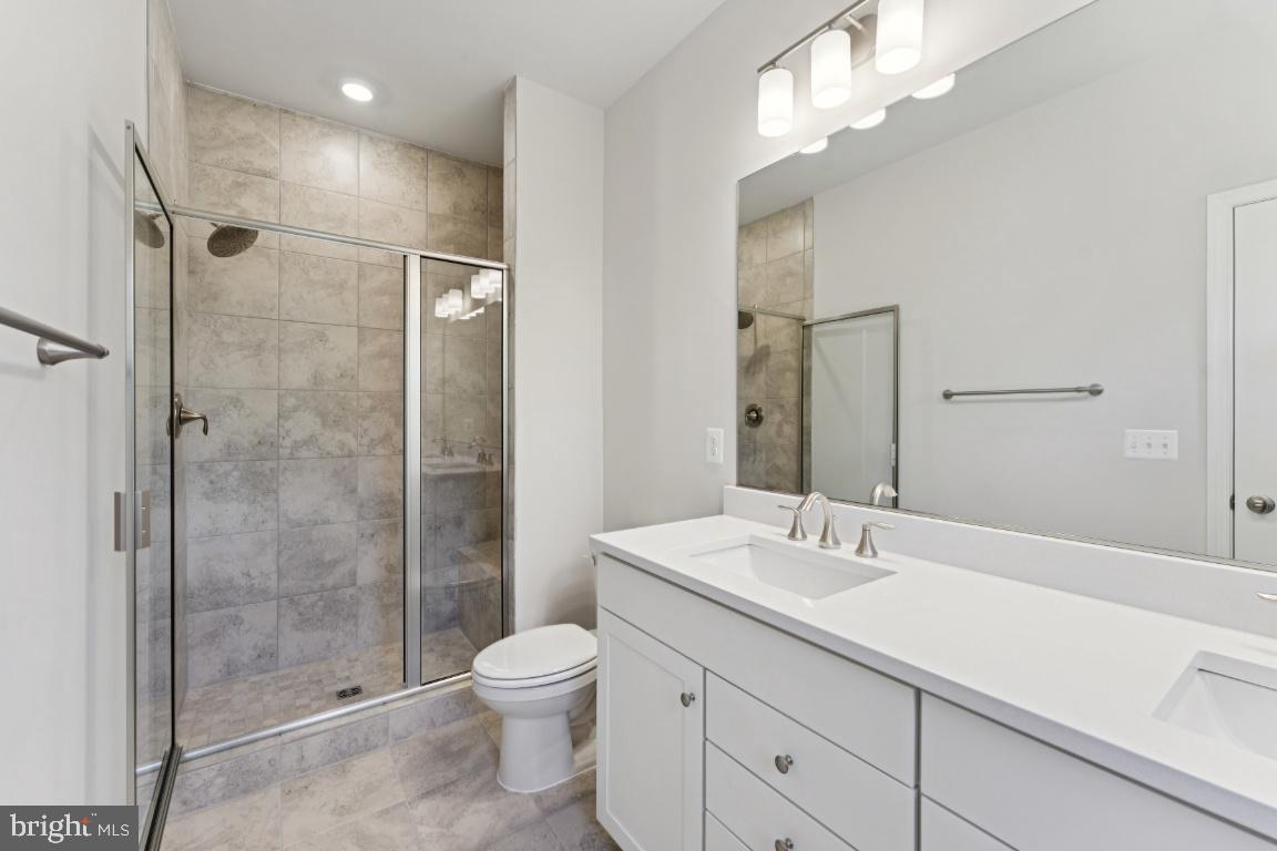 DAMASCUS VILLAGE - Residential