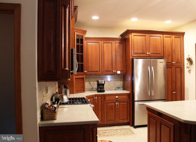 LAKEWOOD - Residential