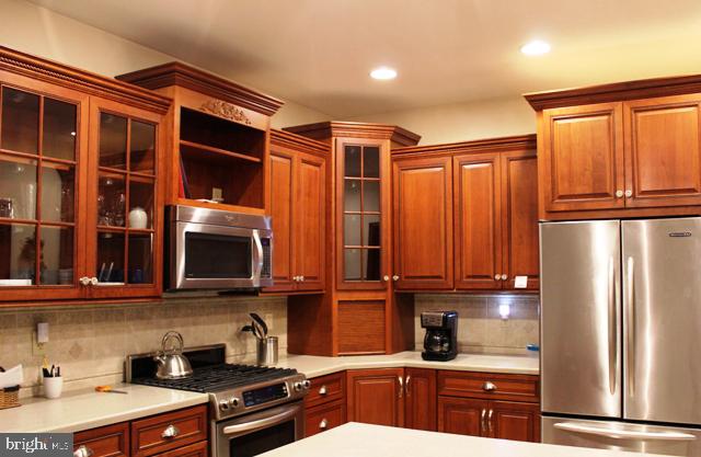 LAKEWOOD - Residential