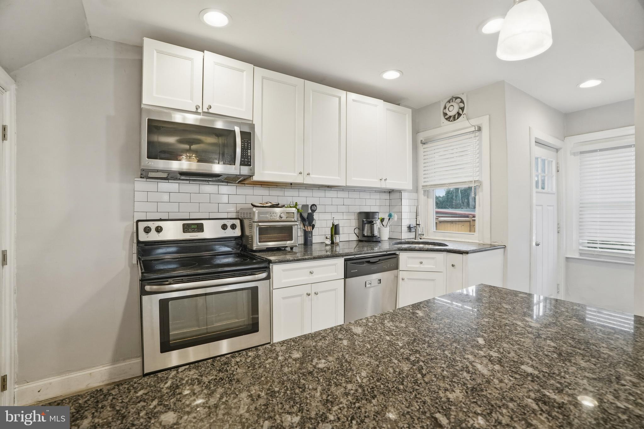 CHELTEN HILLS - Residential