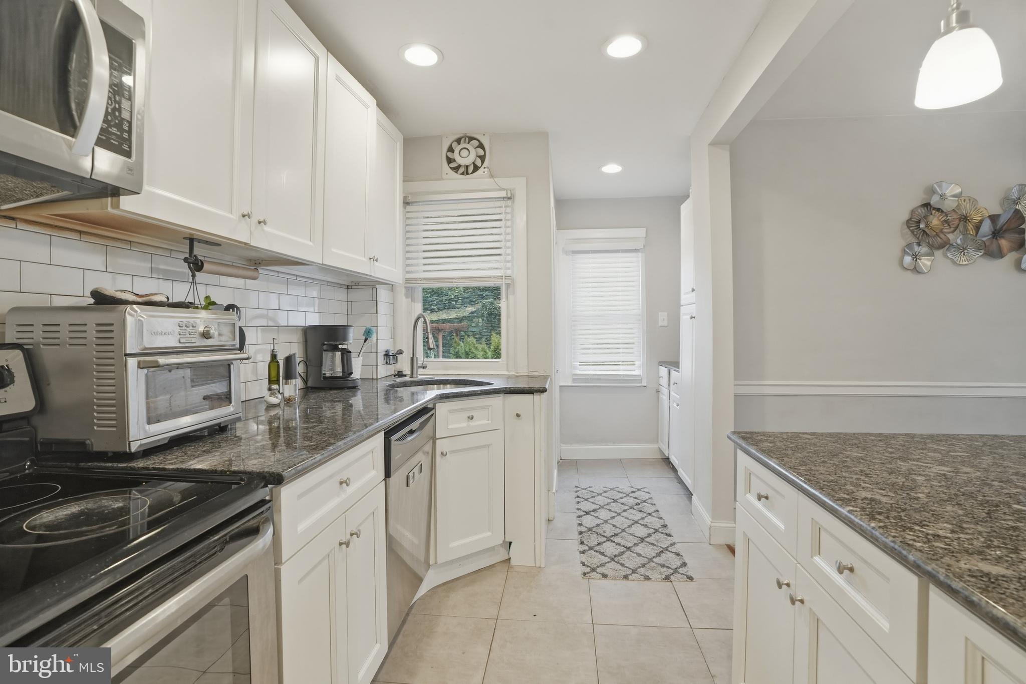 CHELTEN HILLS - Residential