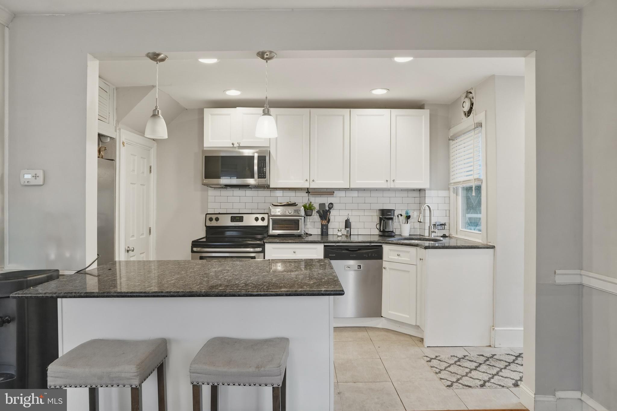 CHELTEN HILLS - Residential