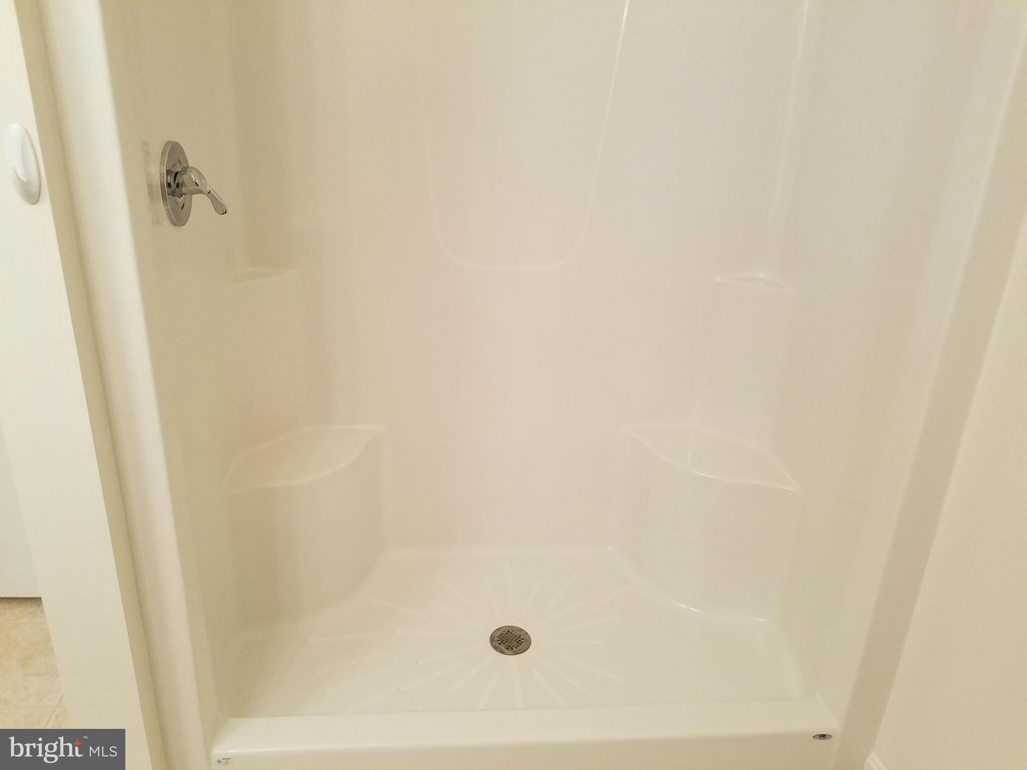 RESIDENCES AT WILDEWOOD - Residential Lease