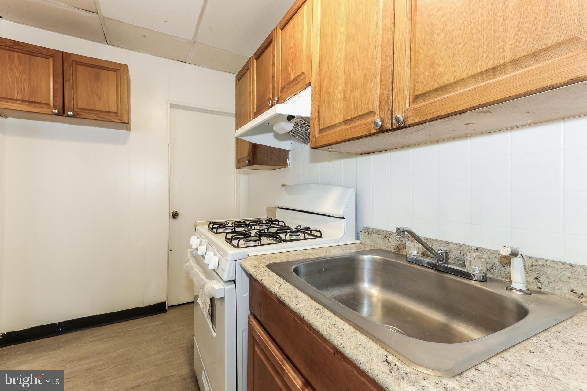 COBBS CREEK - Residential Lease