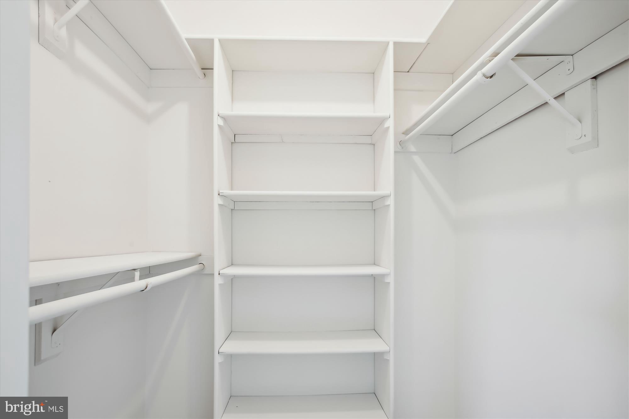 ADAMS WALK - Residential