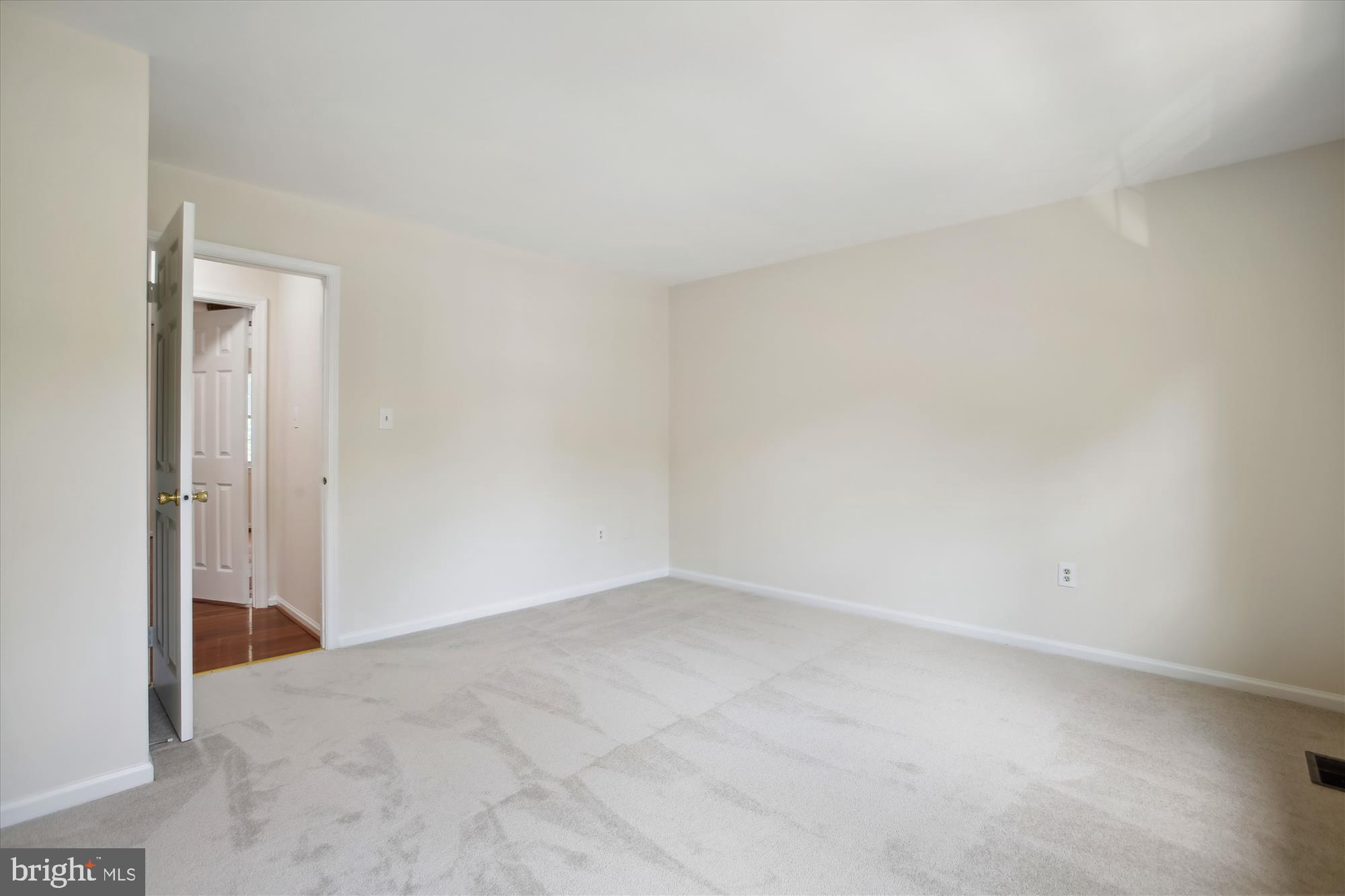 ADAMS WALK - Residential