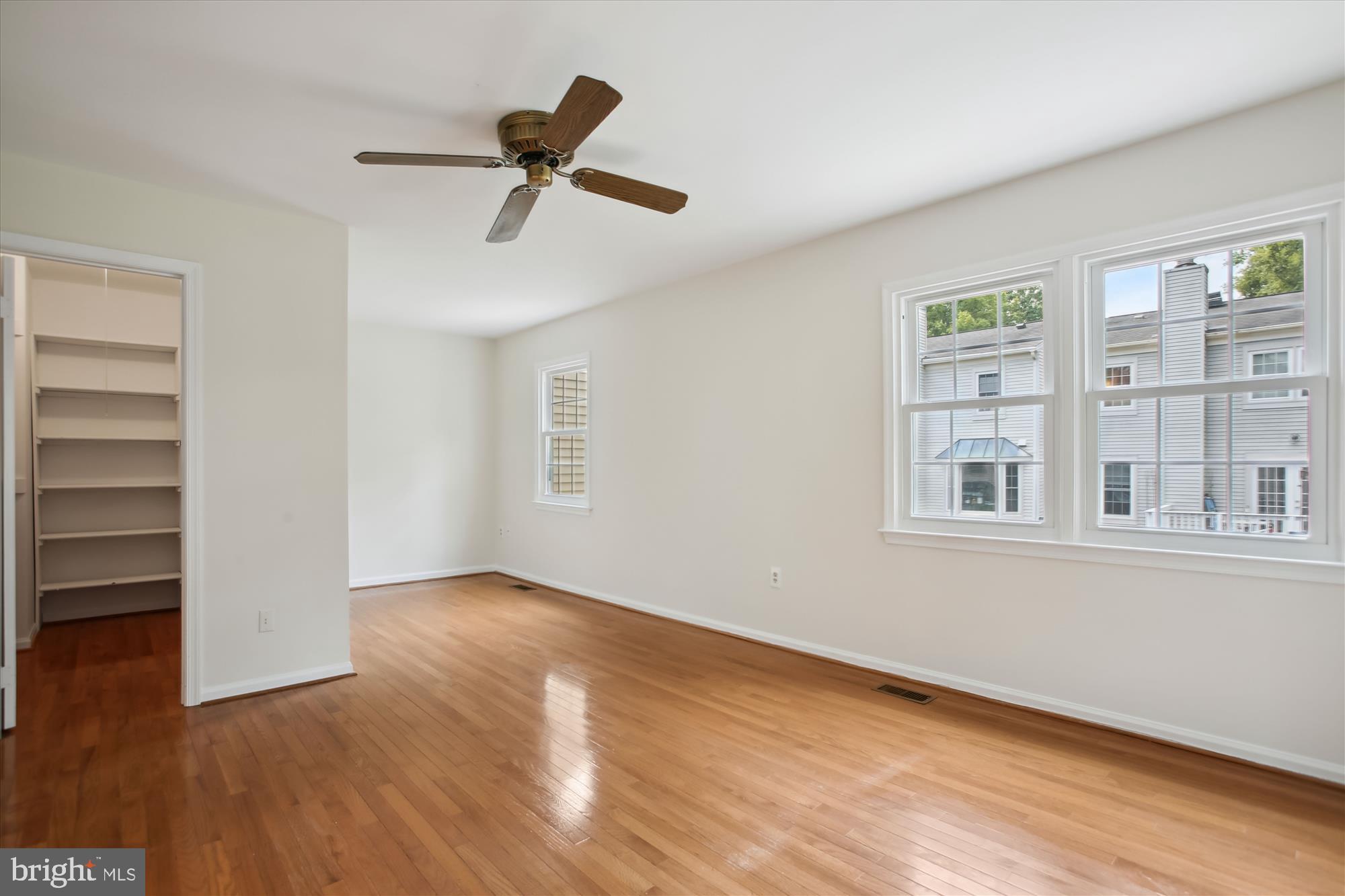 ADAMS WALK - Residential