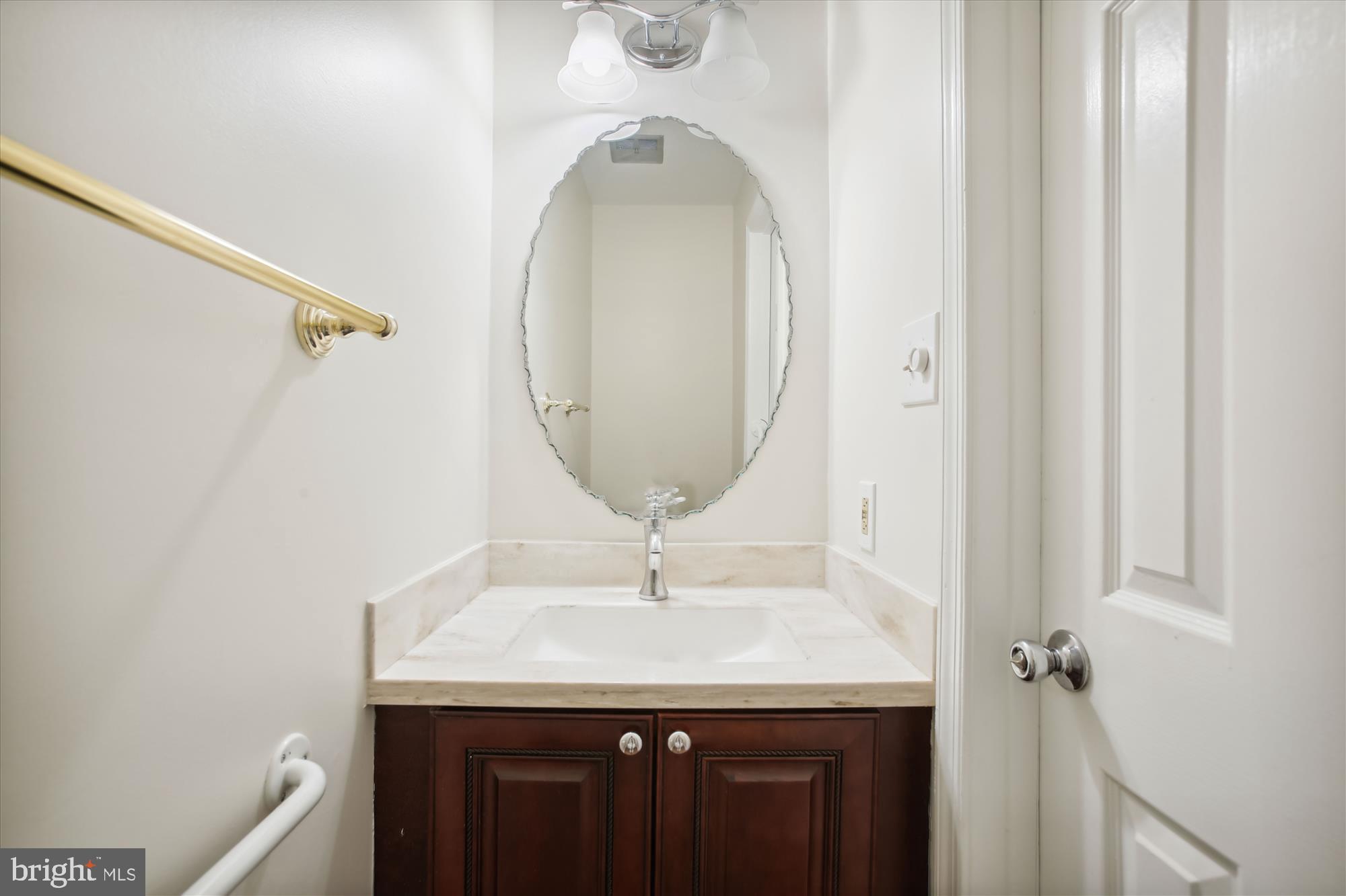 ADAMS WALK - Residential