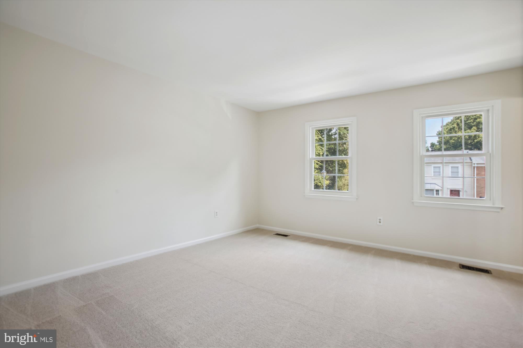 ADAMS WALK - Residential