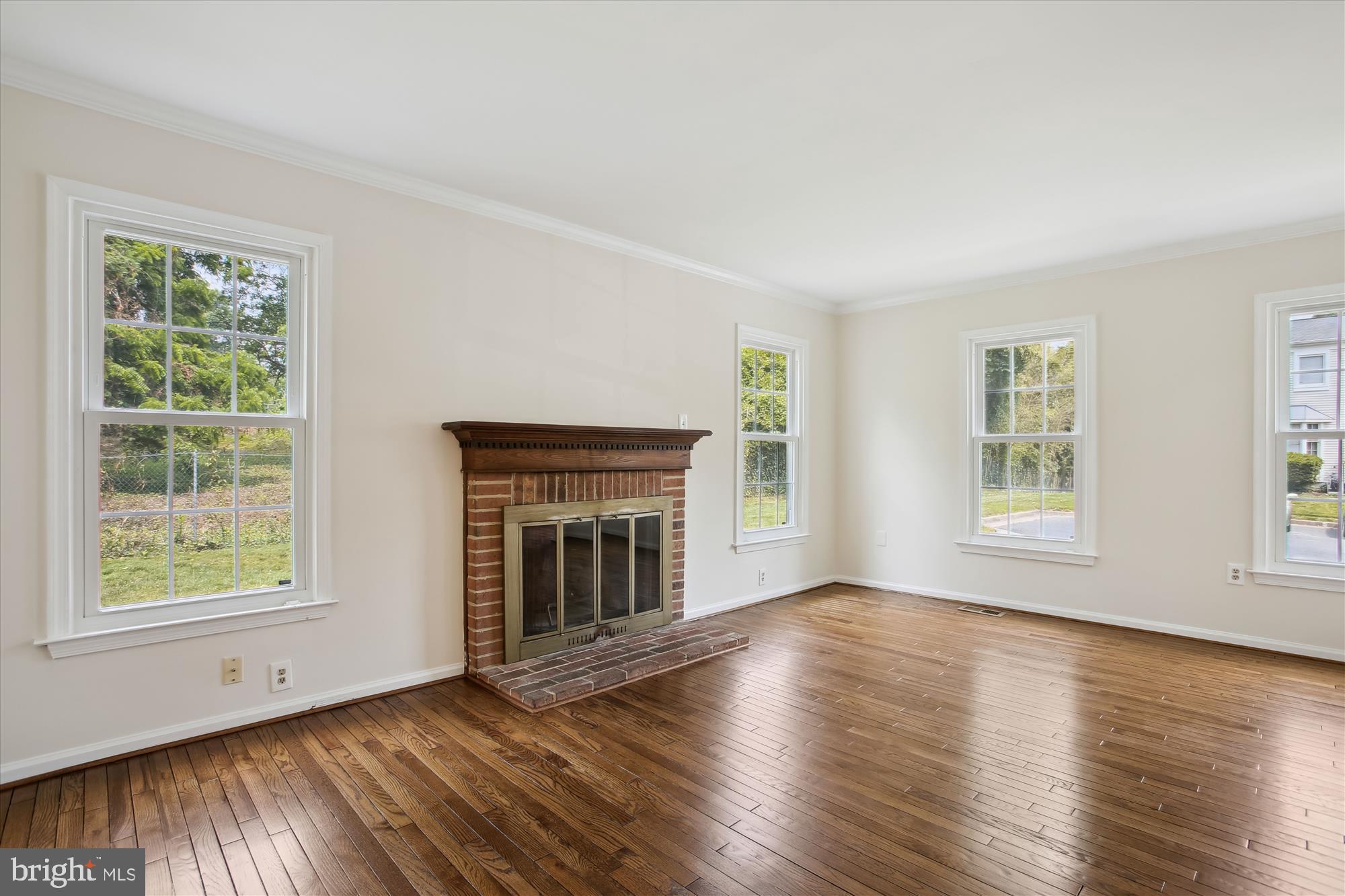 ADAMS WALK - Residential