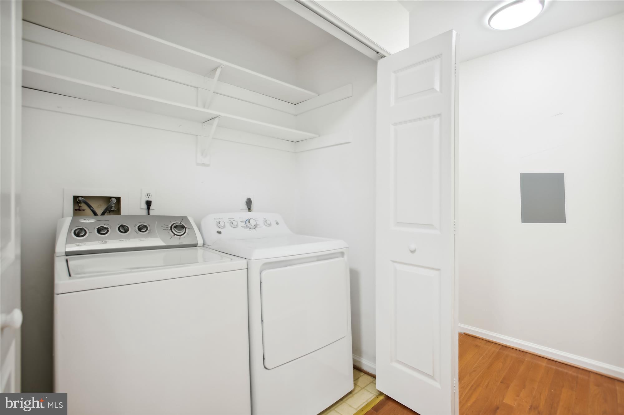 ADAMS WALK - Residential