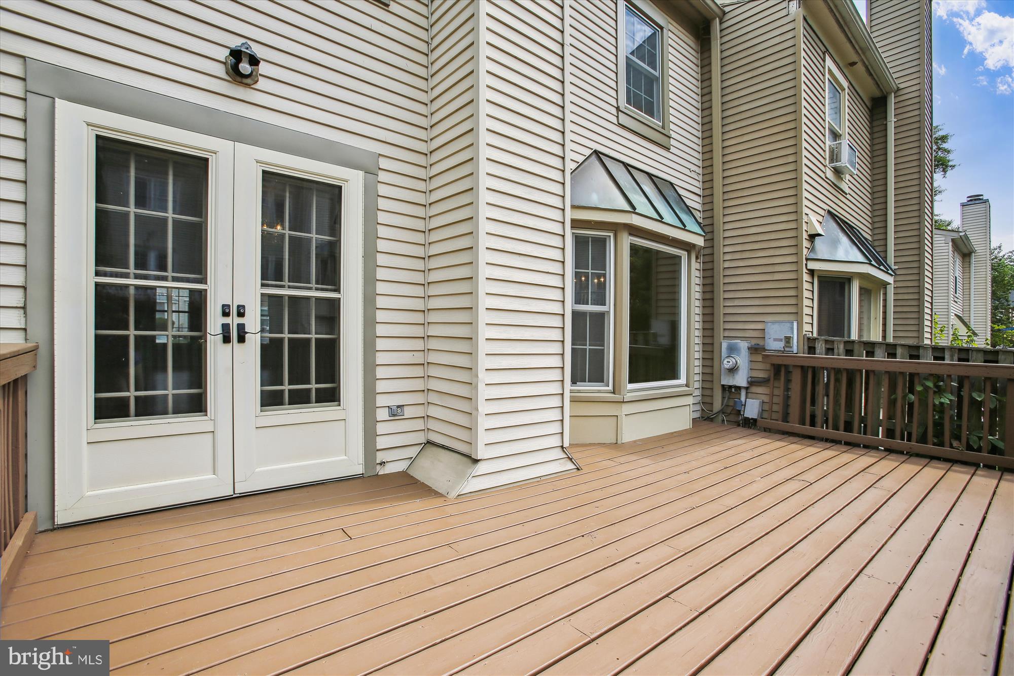 ADAMS WALK - Residential