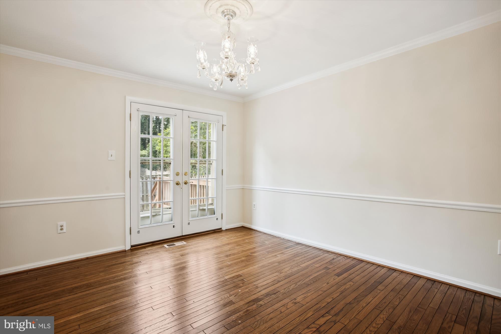 ADAMS WALK - Residential