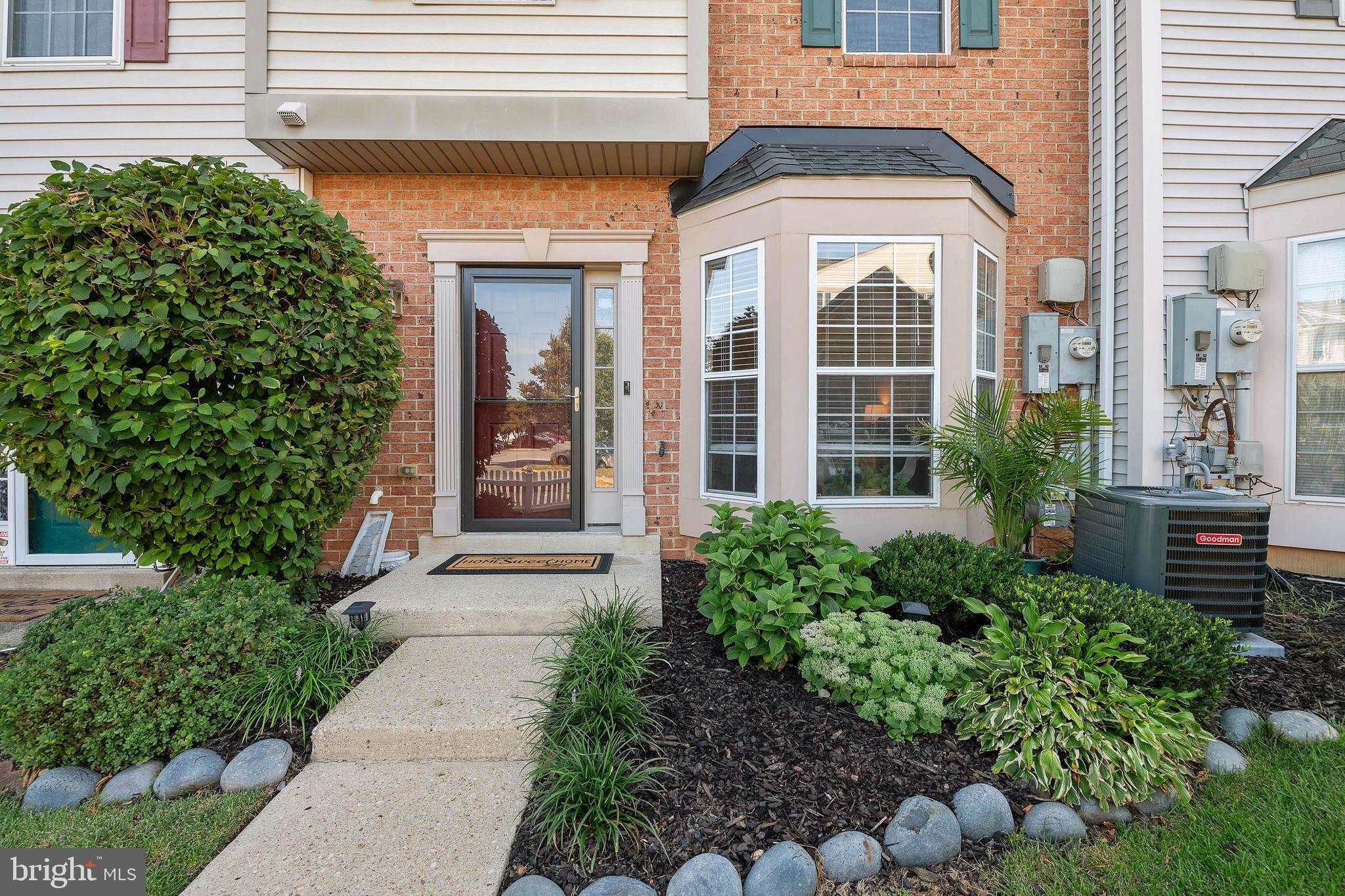 SEVEN OAKS - Residential