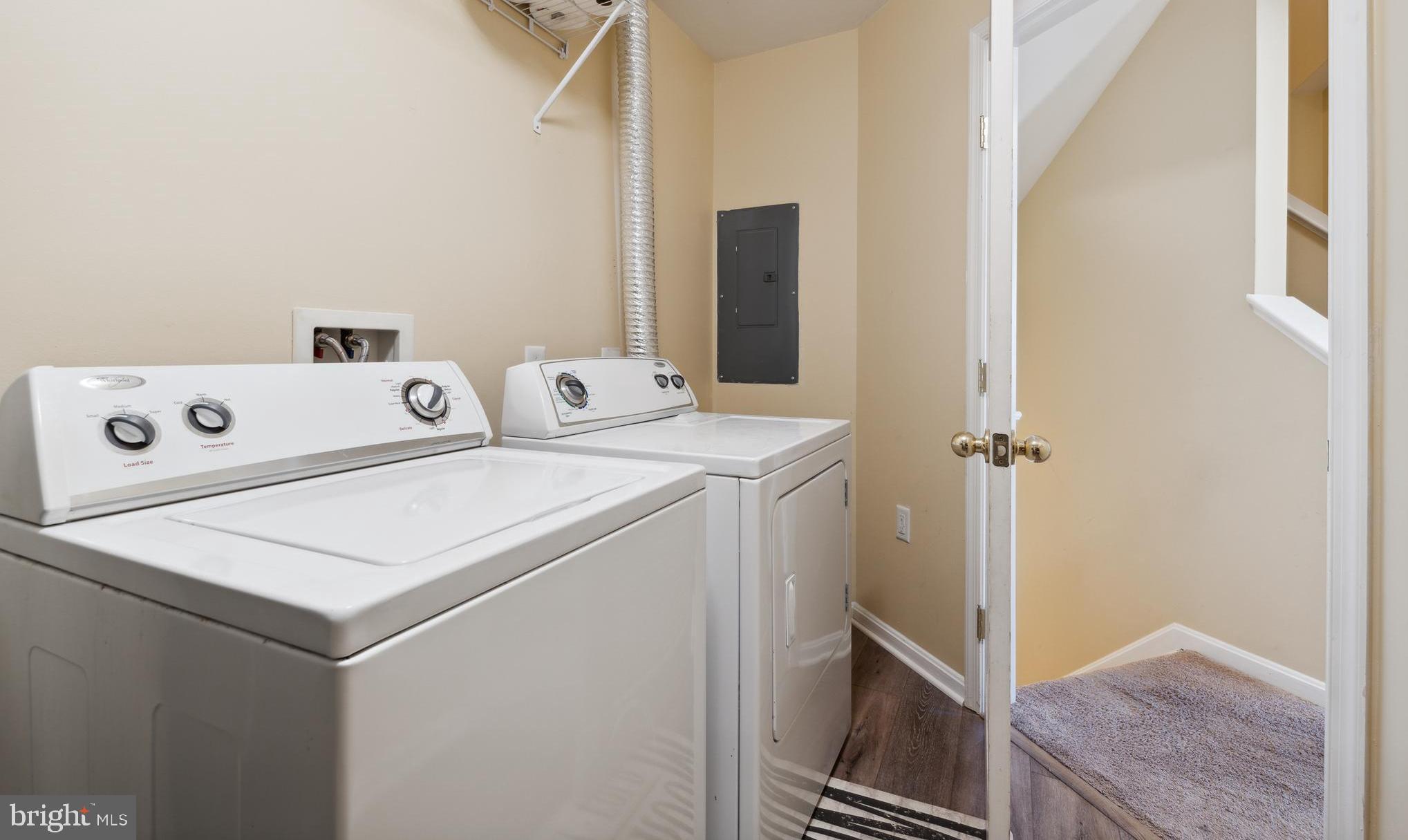 SEVEN OAKS - Residential