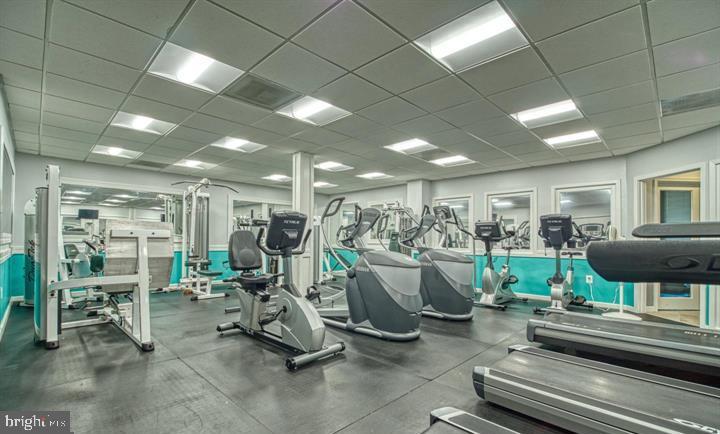 SEVEN OAKS - Residential