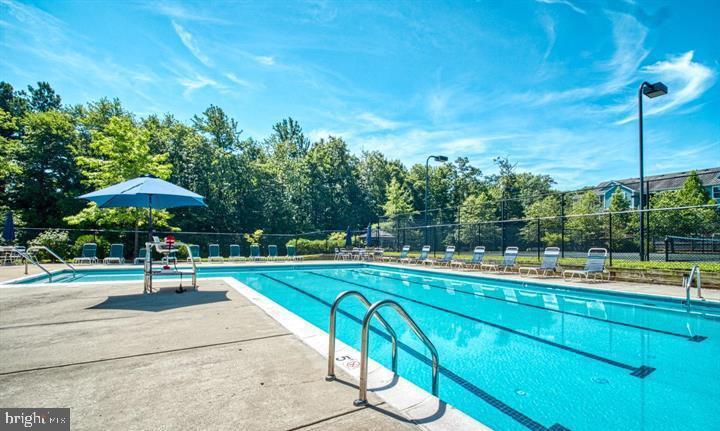 SEVEN OAKS - Residential