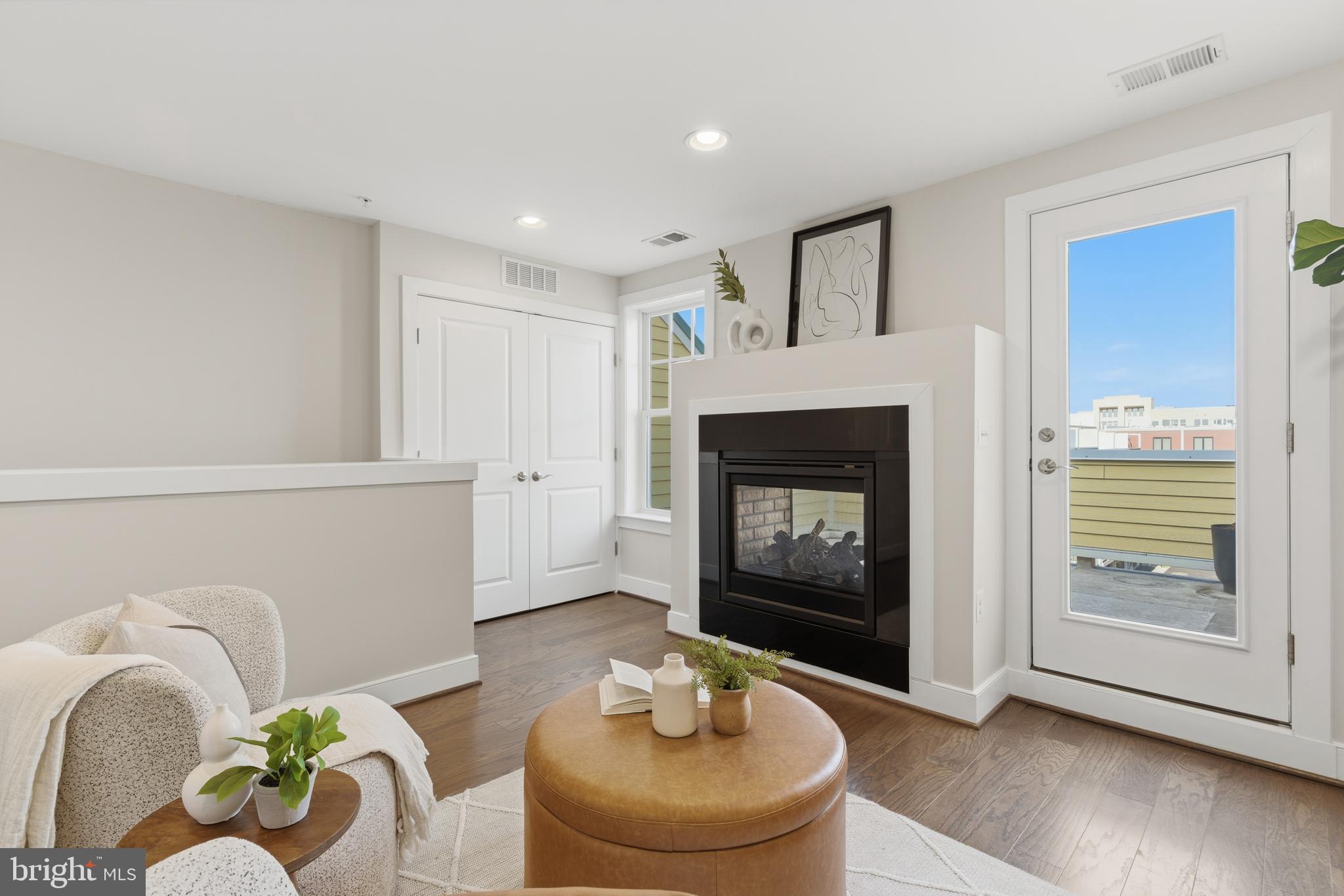 POTOMAC YARD - Residential