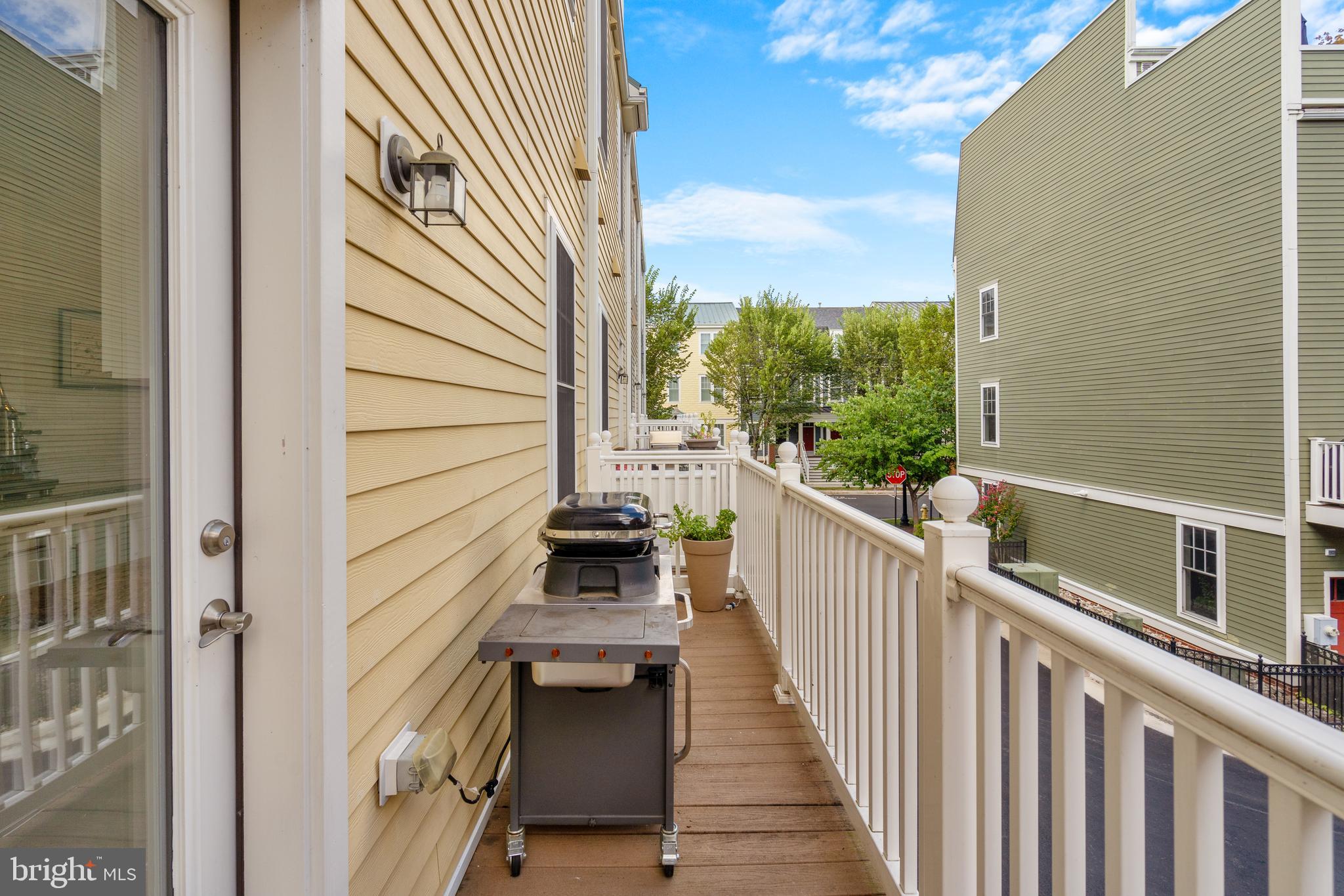 POTOMAC YARD - Residential