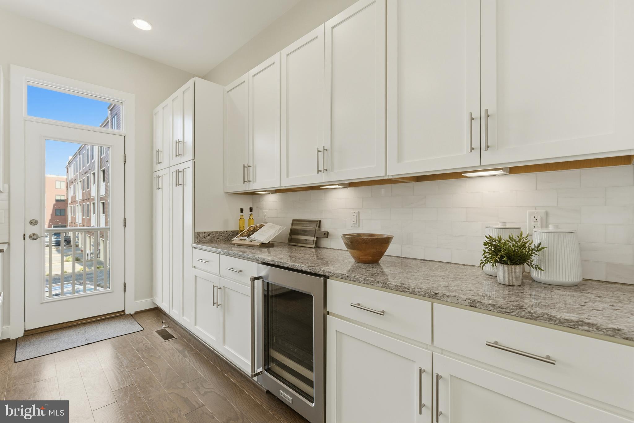 608 E ALEXANDRIA AVENUE