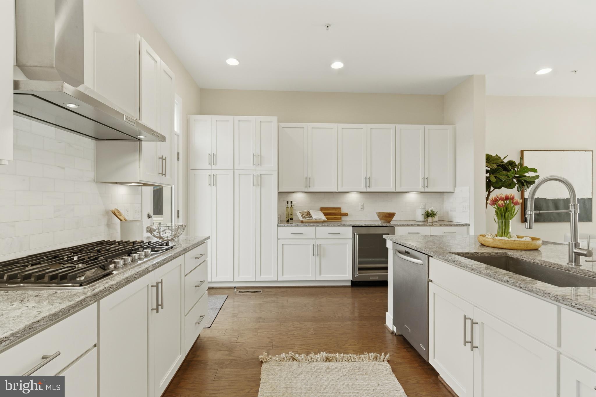 POTOMAC YARD - Residential