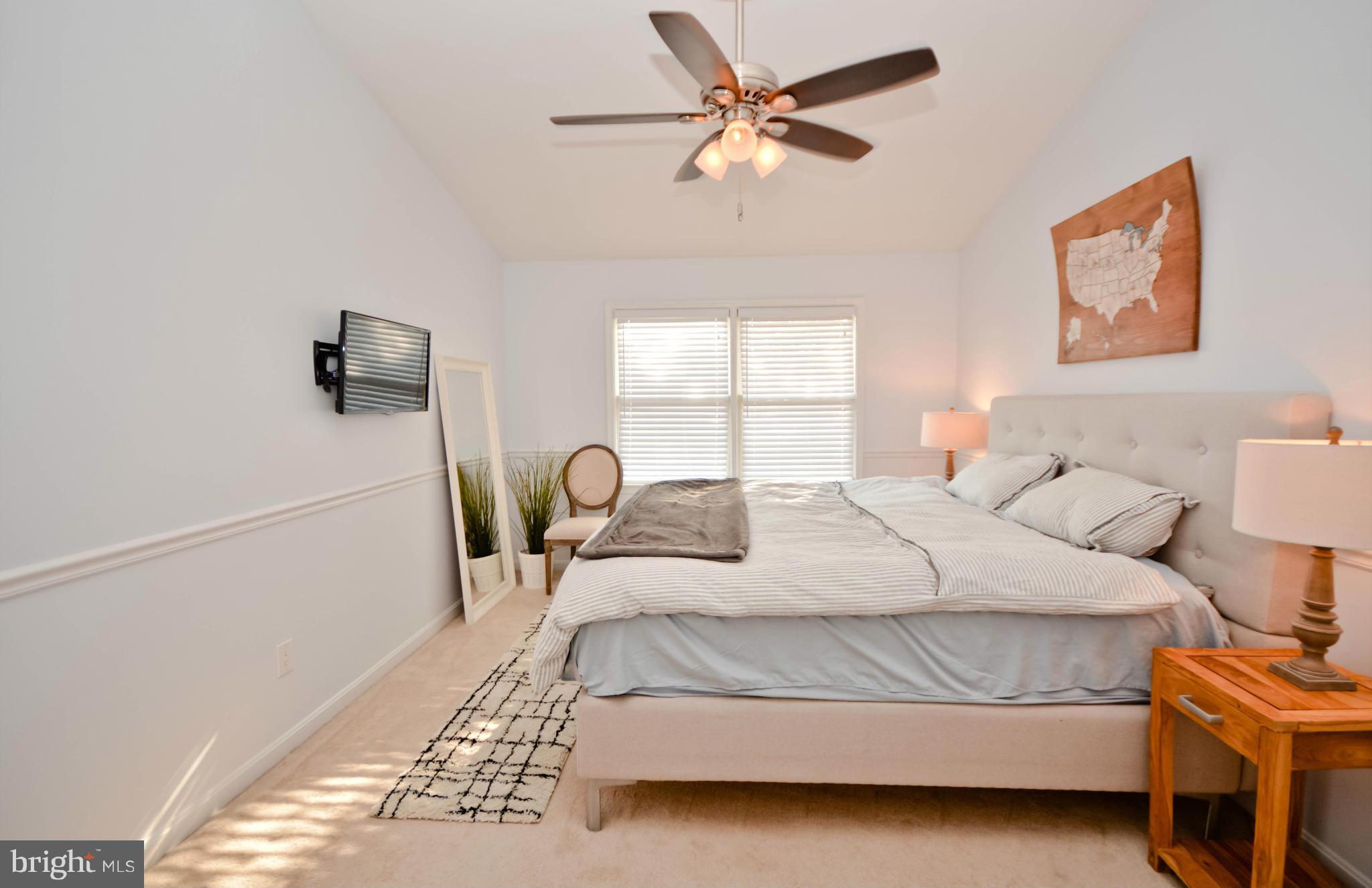 POTOMAC CROSSING - Residential